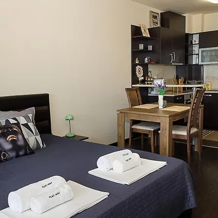 Garden Palace - 2bd Flat By Flat Mаnager Apartamento Balchik